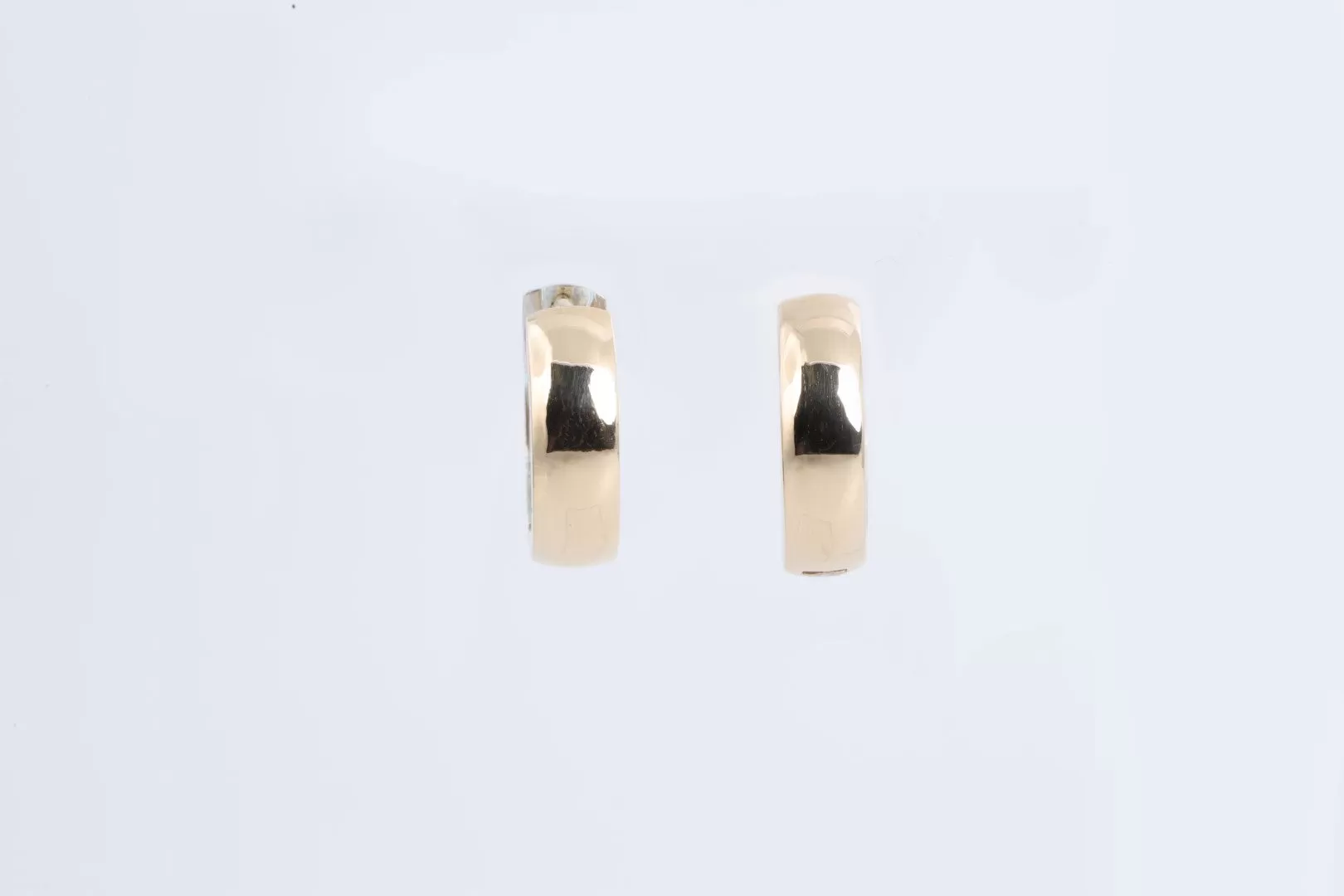 14k Two-Tone Gold Small Hoop Earrings (3.12g.)