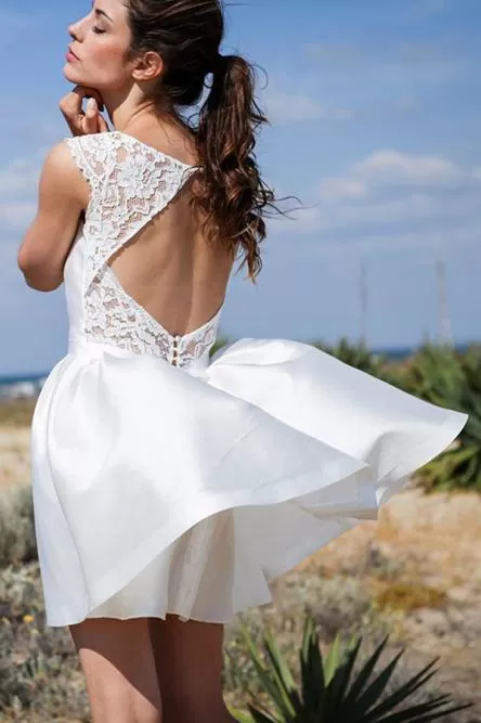 A Line Round Neck Open Back Short Beach Wedding Dress with Lace Pockets STK15018