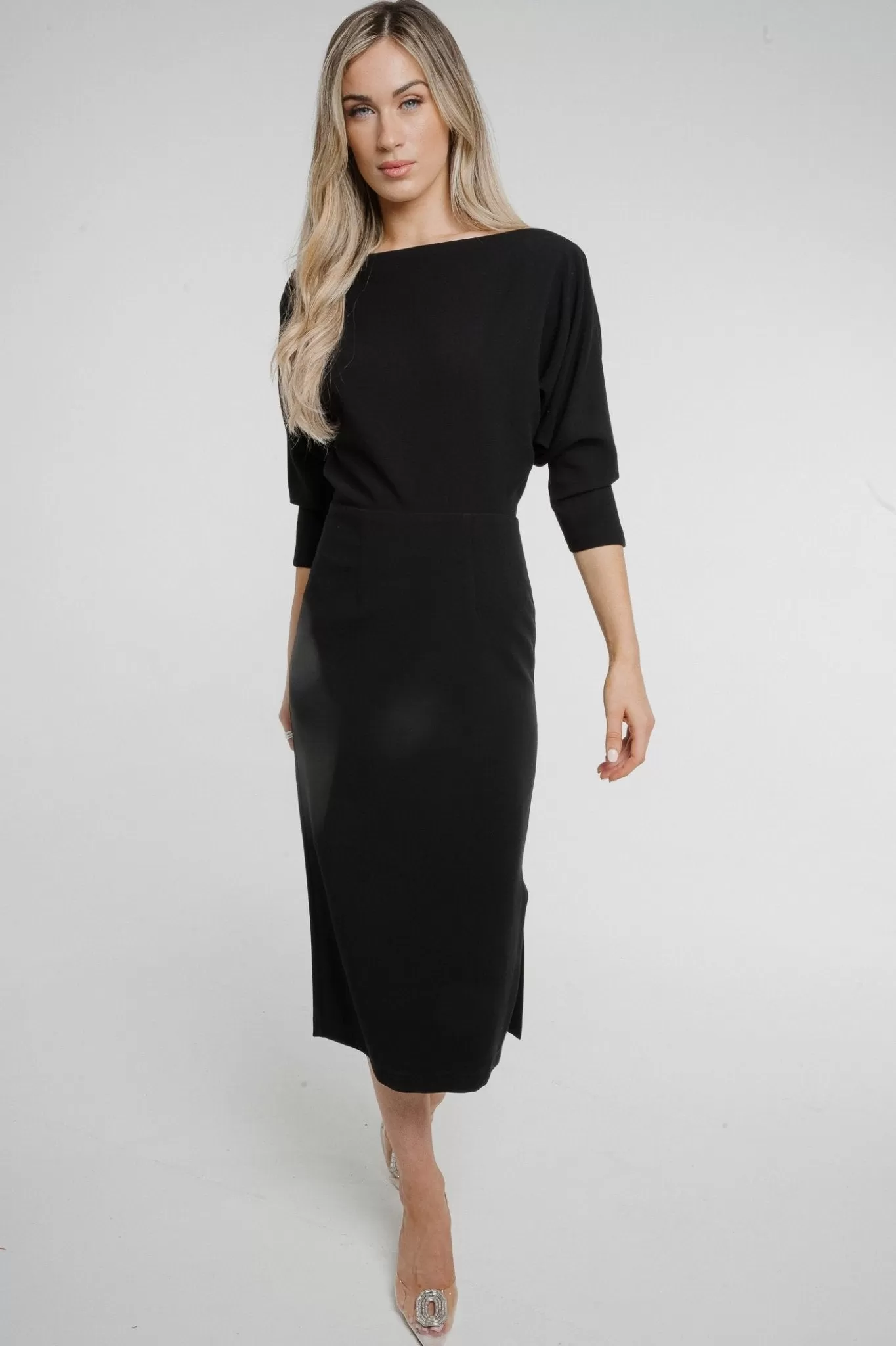 Alana Off Shoulder Midi Dress In Black