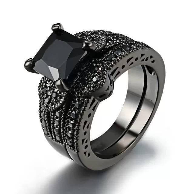 Black Cubic Zirconia and Rhinestones Heart Stainless Steel Ring Set