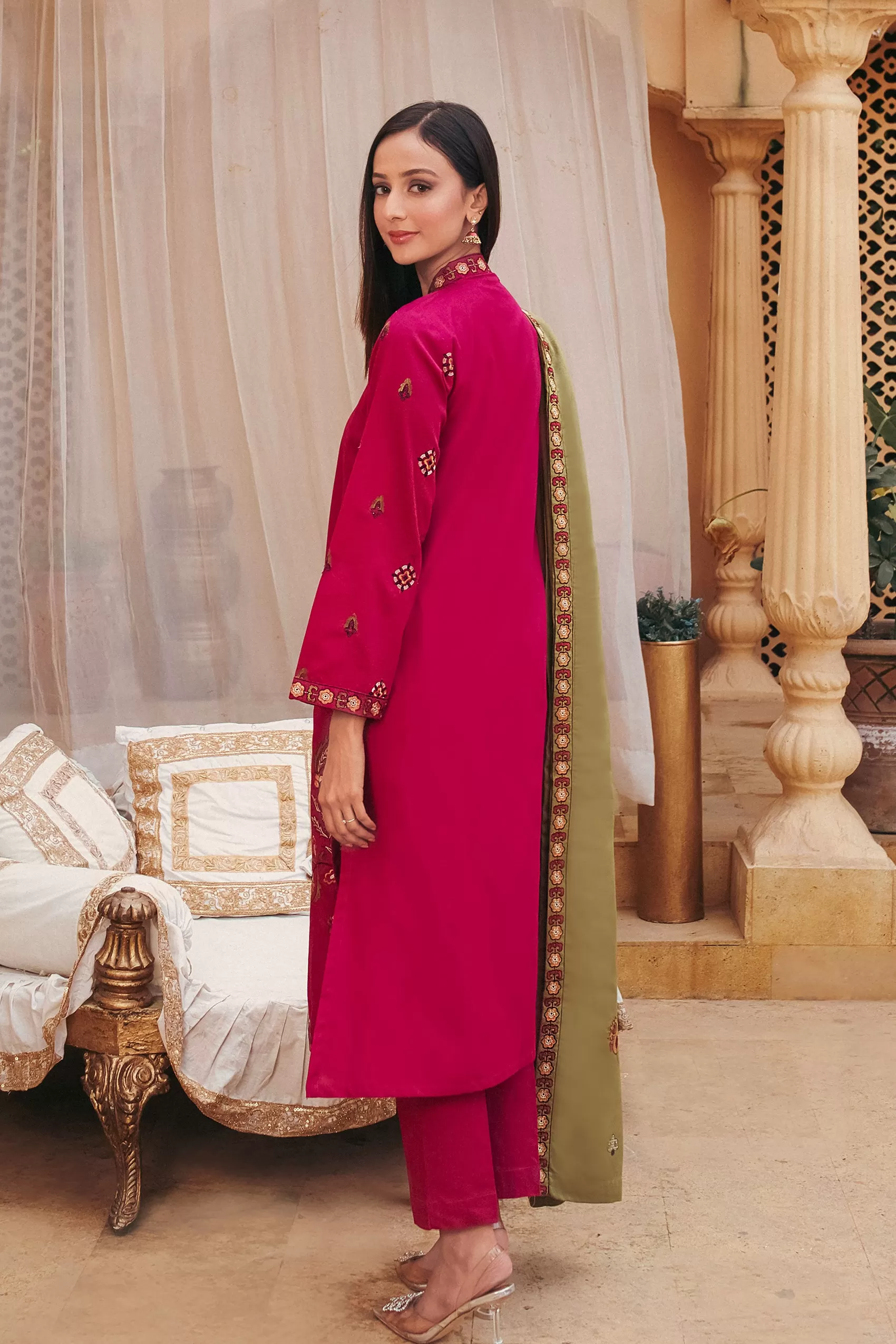 LUXURY WINTER KAARI KE- 00173 (3PC)