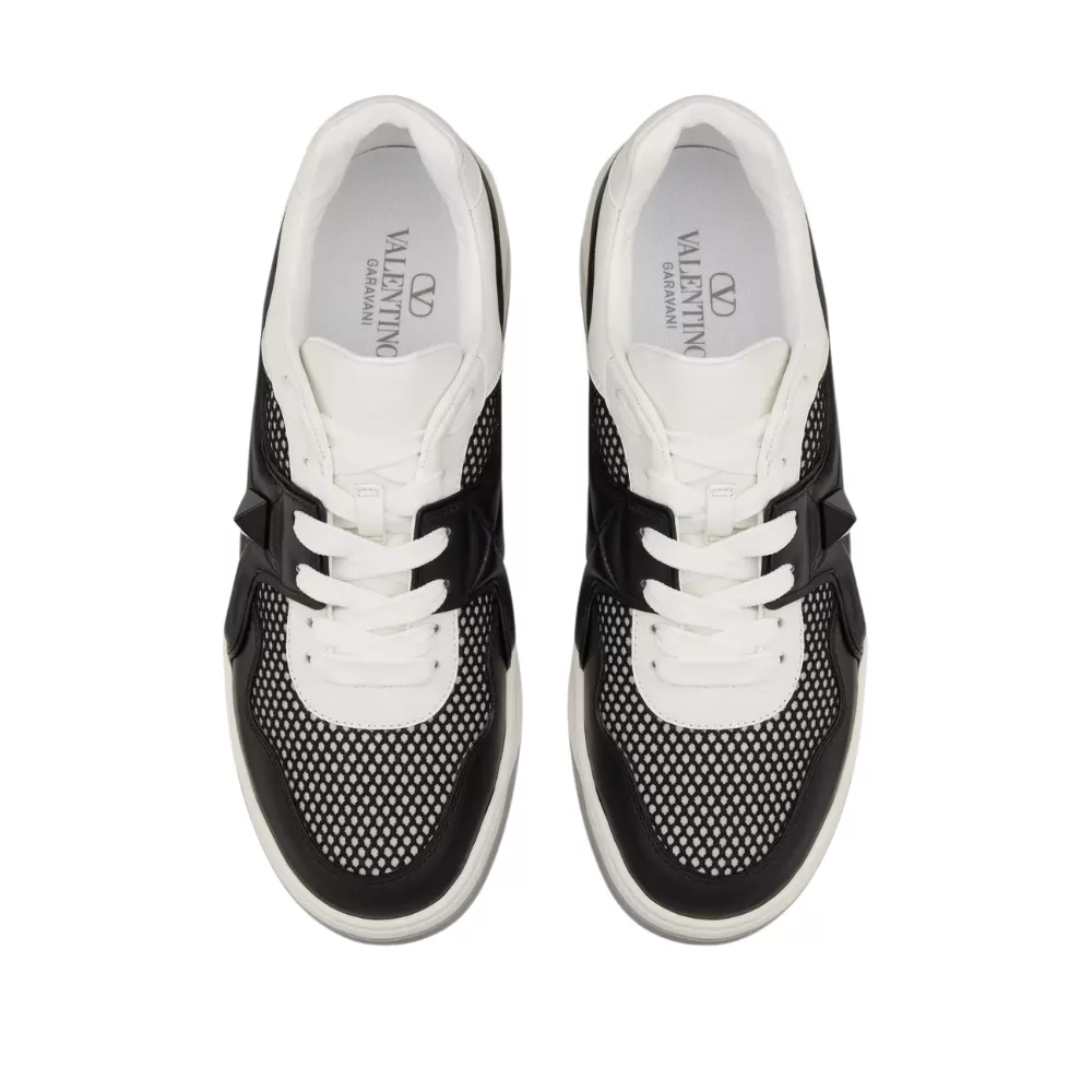 ONE STUD Low-Top Sneakers