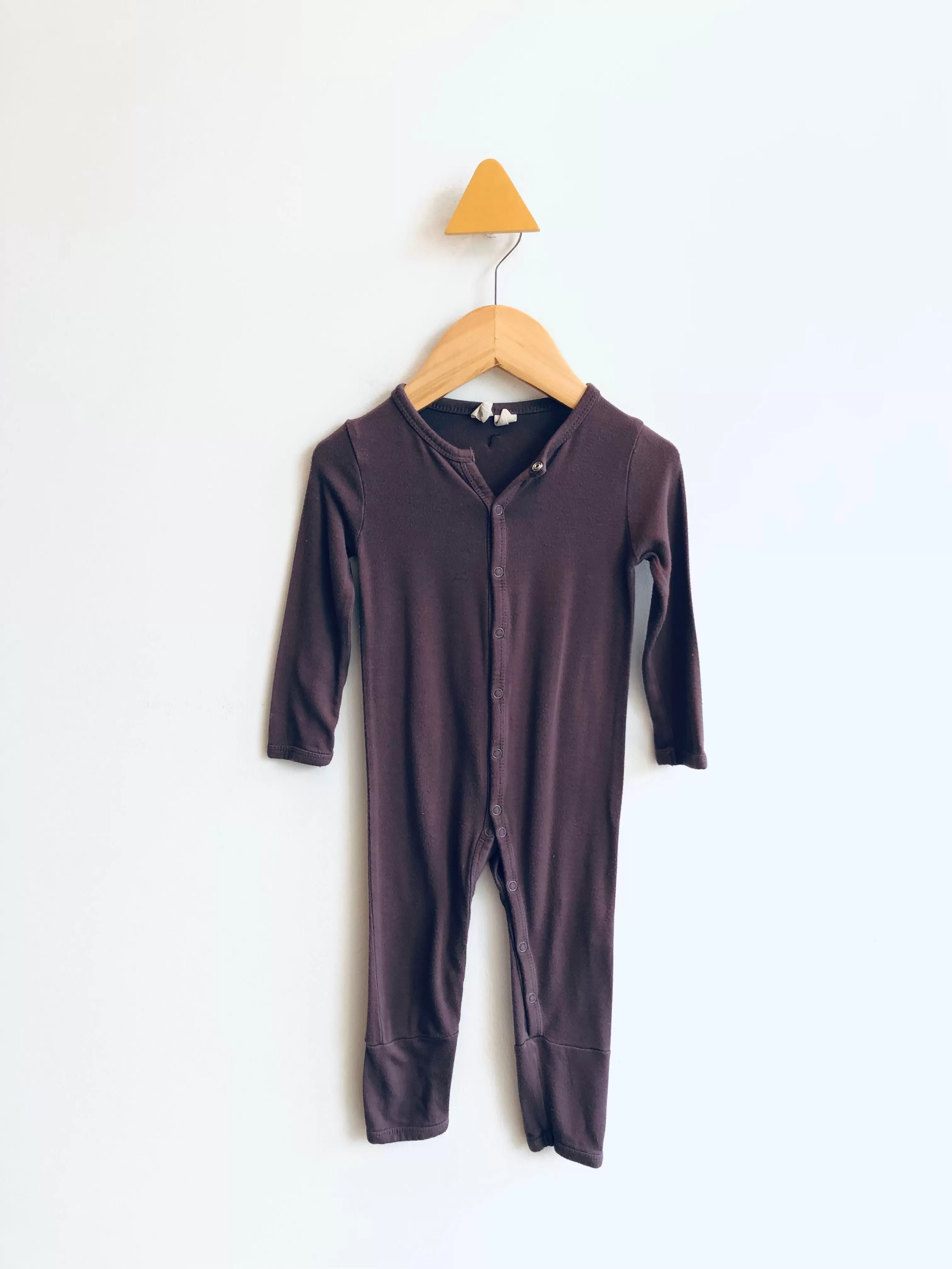 REALLY LOVED Bamboo Romper (missing top snap) // 12-18M