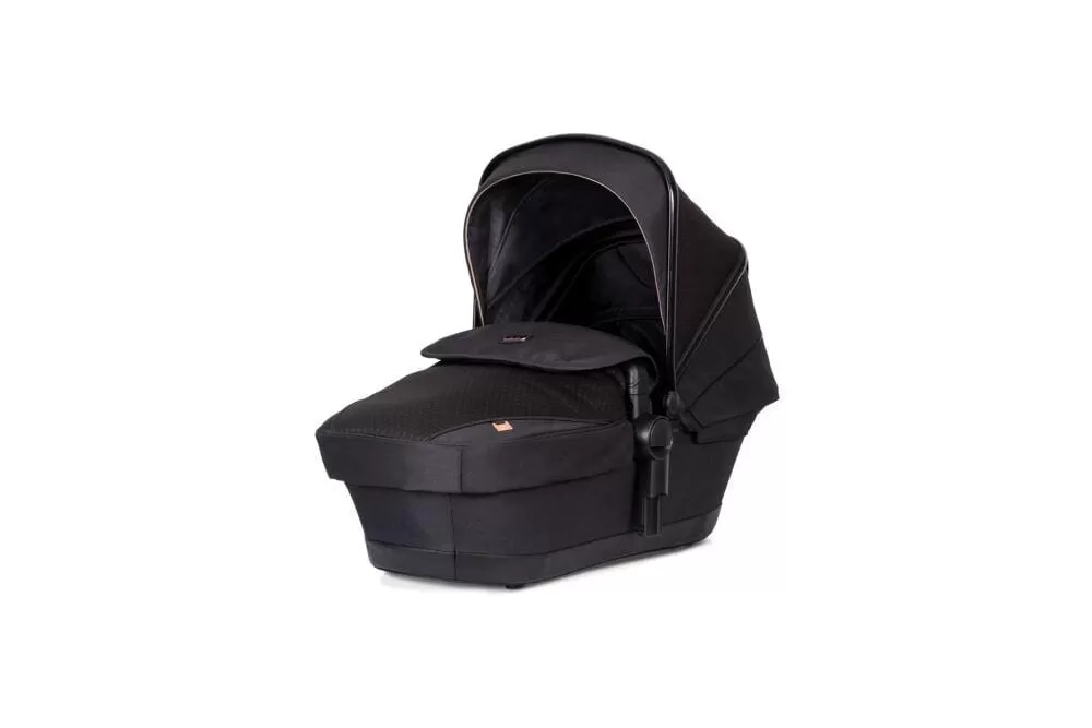 Silver Cross Pioneer Pram with Simplicity Plus Car seat and Base - Eclipse