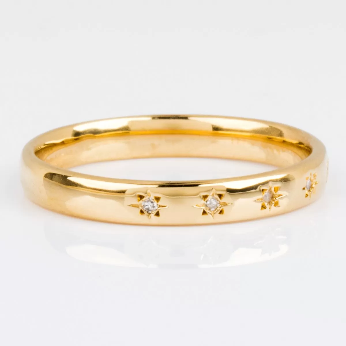 Simple Star Set Diamond Band