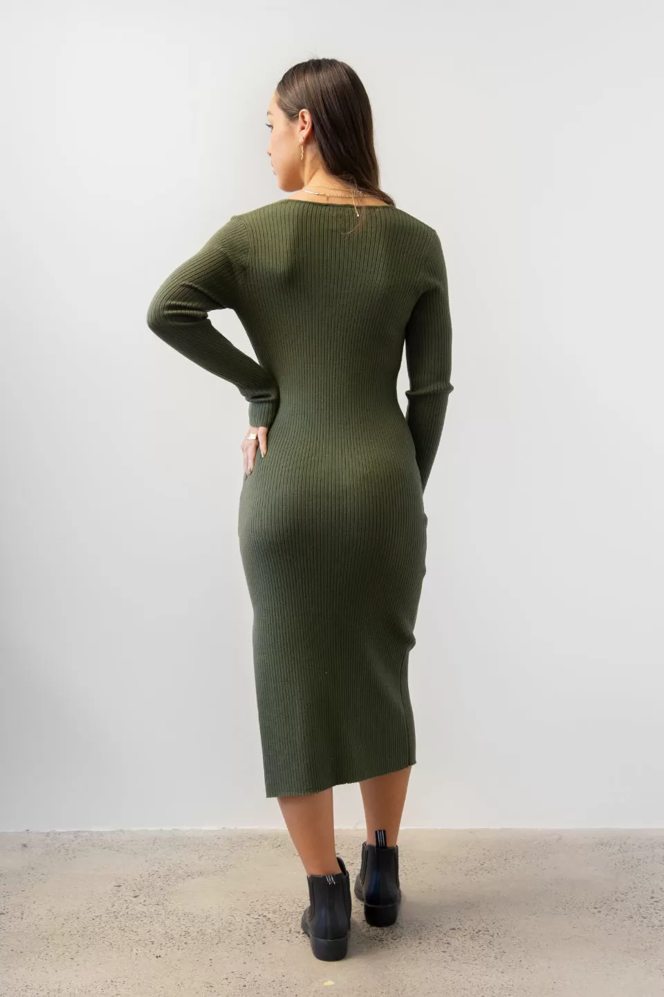 Skillful Dark Khaki LS Rib Knit V Neck Midi Dress